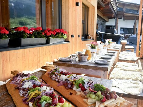 Bergfrühstück Vider Alp mit Familienwanderung